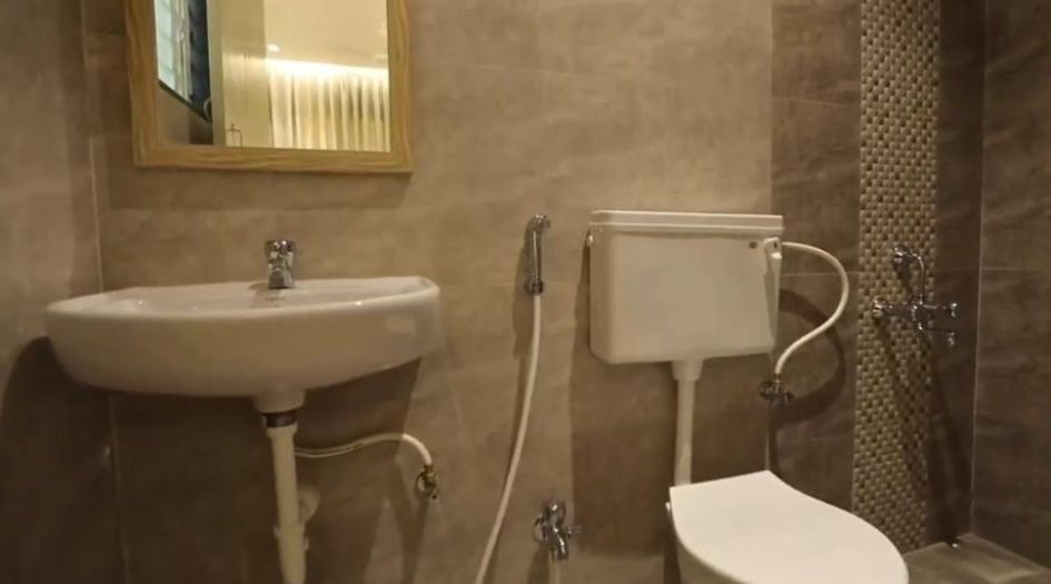 Kohinoor-Abhimaan-Gallery-Actual-Flat-Washroom